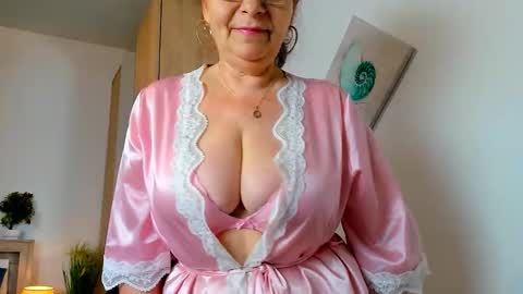 Viorica online show from April 28, 2026, 2:27 am