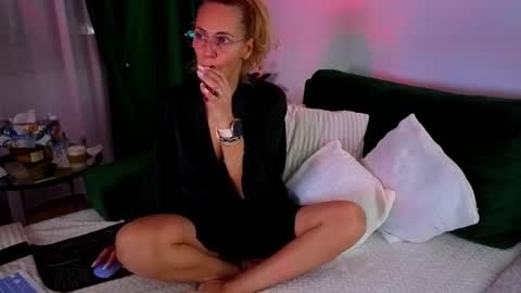 Ania online show from February 8, 2026, 8:23 pm