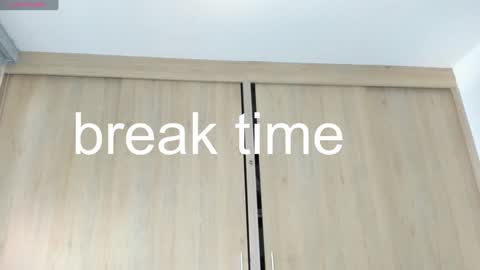 Snapshot of sweetann08 chatting on January 20, 2025, 8:40 pm Camila online show from January 20, 2025, 8:40 pm