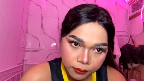 Leith Madrigal online show from November 1, 2025, 6:21 pm