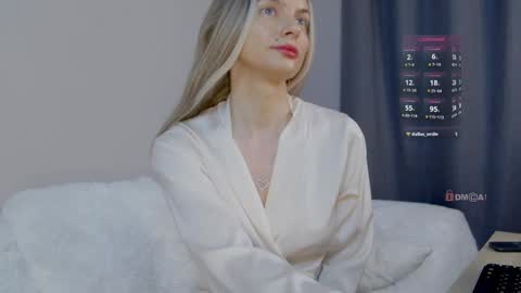 sweetbabyxx2021 online show from February 23, 2025, 3:56 am