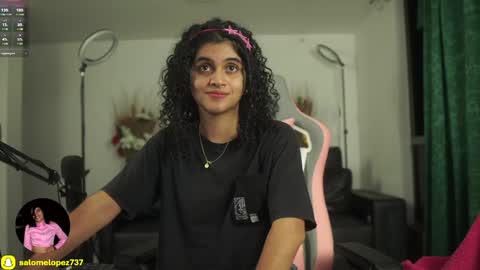 Snapshot of sweetbonii chatting on January 20, 2025, 5:04 am Salom independent model online show from January 20, 2025, 5:04 am