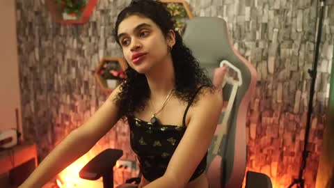 Salom independent model online show from April 29, 2026, 8:37 pm