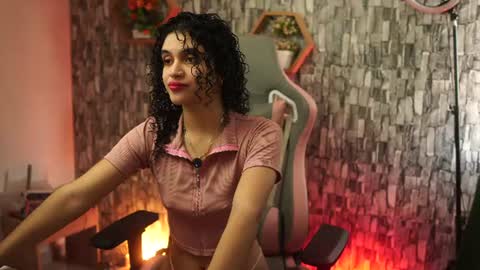 Salom independent model online show from June 22, 2026, 7:33 pm