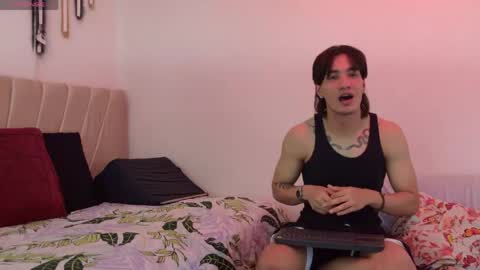 sweetbutspicy online show from May 14, 2026, 12:12 pm