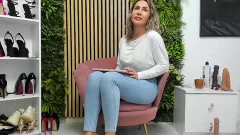 Snapshot of sweetcherry30_ chatting on June 4, 2026, 6:08 am Cherry online show from June 4, 2026, 6:08 am