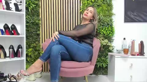 Snapshot of sweetcherry30_ chatting on June 9, 2026, 6:03 am Cherry online show from June 9, 2026, 6:03 am