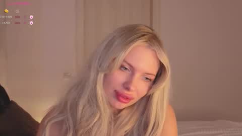 Snapshot of sweetcherryblonde chatting on October 22, 2025, 8:36 am Barbie online show from October 22, 2025, 8:36 am