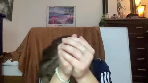 sweetcme online show from October 17, 2025, 3:42 am