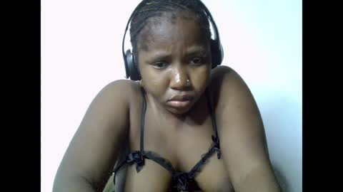 Snapshot of sweetcoochiex chatting on June 24, 2026, 11:37 pm sweetcoochiex online show from June 24, 2026, 11:37 pm