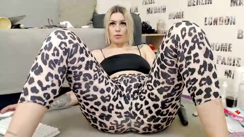 Snapshot of sweetdaiana23 chatting on May 28, 2026, 7:44 pm Daiana Onlyfans - Blonddaiana online show from May 28, 2026, 7:44 pm