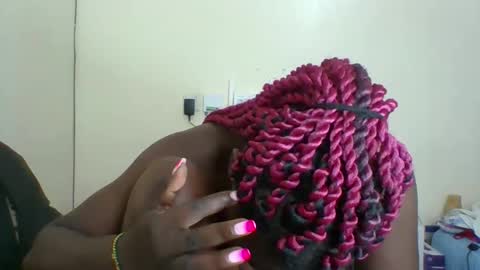 Snapshot of sweetdarkskin chatting on February 20, 2025, 9:53 pm CLARIS online show from February 20, 2025, 9:53 pm