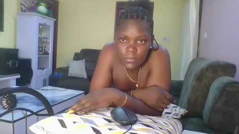 Snapshot of sweetdarkskin chatting on April 28, 2026, 7:02 am CLARIS online show from April 28, 2026, 7:02 am