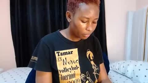 sweetDee online show from July 13, 2026, 7:05 pm