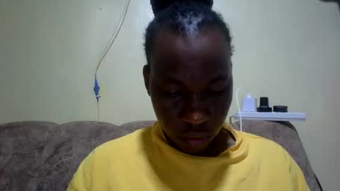 sweetdiva2012 online show from June 9, 2026, 3:18 am
