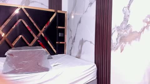 Jimena online show from December 12, 2024, 5:26 pm