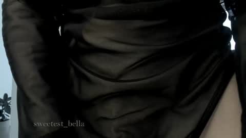 Bella online show from April 24, 2026, 9:28 pm