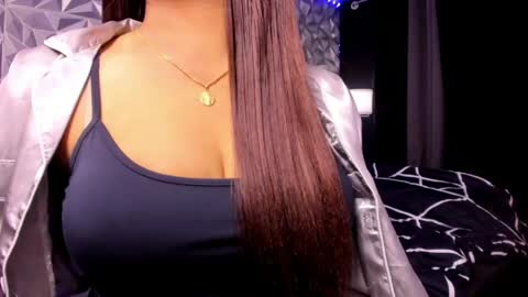 Snapshot of sweetest_one4 chatting on May 21, 2026, 6:15 pm sweetest_one4 online show from May 21, 2026, 6:15 pm