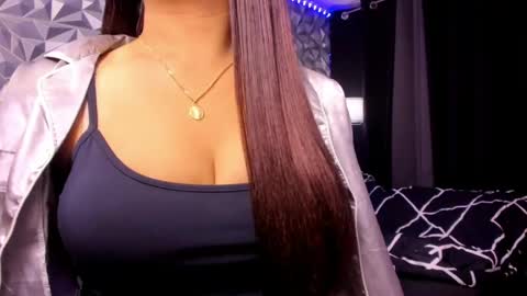Snapshot of sweetest_one4 chatting on June 1, 2026, 6:48 am sweetest_one4 online show from June 1, 2026, 6:48 am