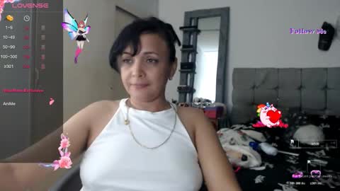 Snapshot of sweetfantasyven chatting on November 24, 2025, 10:42 pm SWEETFANTASYVEN online show from November 24, 2025, 10:42 pm