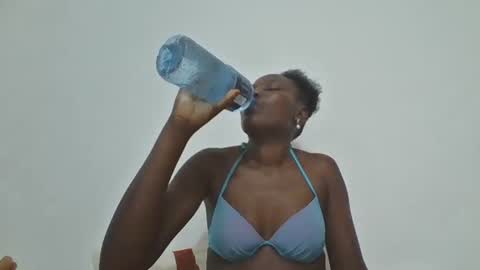 Snapshot of sweetfel chatting on September 30, 2025, 10:26 pm sweetfel online show from September 30, 2025, 10:26 pm