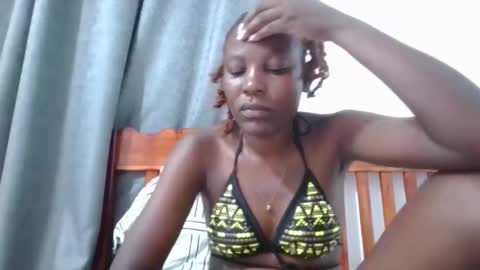 Snapshot of sweetfel chatting on November 8, 2025, 11:47 pm sweetfel online show from November 8, 2025, 11:47 pm