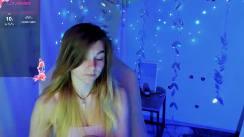Snapshot of sweetfoyou chatting on July 7, 2026, 7:23 am sweetfoyou online show from July 7, 2026, 7:23 am
