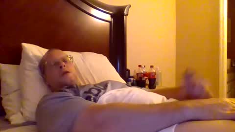 Snapshot of sweetg233 chatting on February 5, 2025, 8:11 am sweetg233 online show from February 5, 2025, 8:11 am