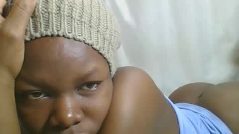 Snapshot of sweetgal2025 chatting on June 22, 2026, 3:25 am EUNICE online show from June 22, 2026, 3:25 am