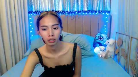 Snapshot of sweetgirl_daphne chatting on June 8, 2026, 8:37 am sweetgirl_daphne online show from June 8, 2026, 8:37 am