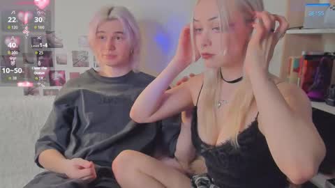 sweethearts_friends online show from April 25, 2026, 7:33 pm