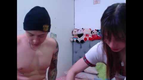 Snapshot of sweethoney22_ chatting on February 1, 2025, 11:43 am Sabrina y Eliot online show from February 1, 2025, 11:43 am