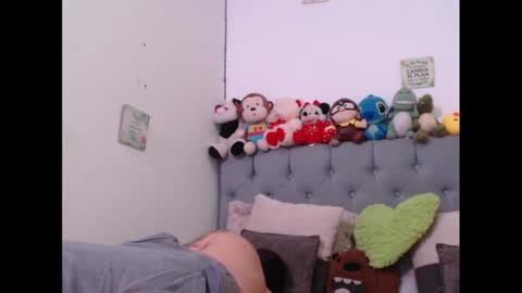 Snapshot of sweethoney22_ chatting on February 6, 2025, 11:21 am Sabrina y Eliot online show from February 6, 2025, 11:21 am