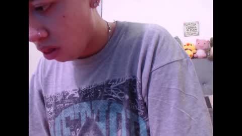 Snapshot of sweethoney22_ chatting on February 25, 2025, 10:47 am Sabrina y Eliot online show from February 25, 2025, 10:47 am