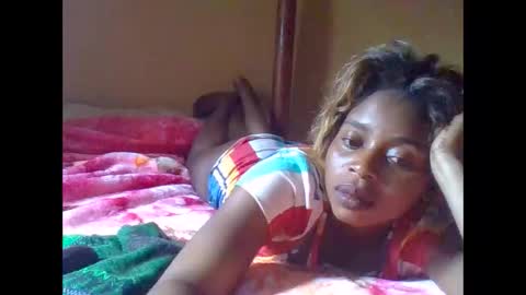 sweetib1 online show from September 19, 2025, 9:22 am