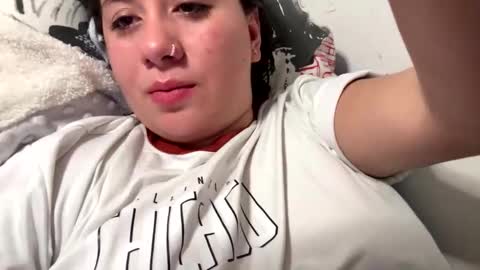 Ana Mara  i cant Make noise My family is here  online show from September 10, 2025, 6:02 am