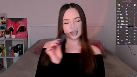 Hannah online show from March 19, 2026, 2:10 pm