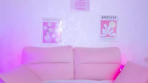 Snapshot of sweetie_catt chatting on September 20, 2025, 8:48 am sweetie_catt online show from September 20, 2025, 8:48 am