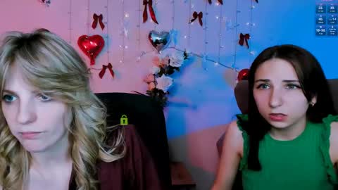 Chloe online show from April 26, 2026, 7:33 pm