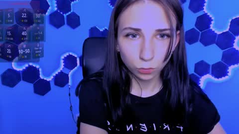 Snapshot of sweetie_chloe_ chatting on May 11, 2026, 8:42 am Chloe online show from May 11, 2026, 8:42 am