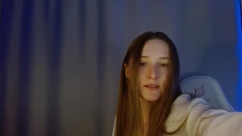 Snapshot of sweetie_lover chatting on September 10, 2025, 7:25 pm Annie online show from September 10, 2025, 7:25 pm