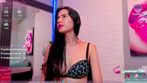 Snapshot of sweetieandjuiicy chatting on March 1, 2025, 7:48 pm Call me Nataly online show from March 1, 2025, 7:48 pm