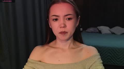 sweetieee_kira online show from April 24, 2026, 3:31 am