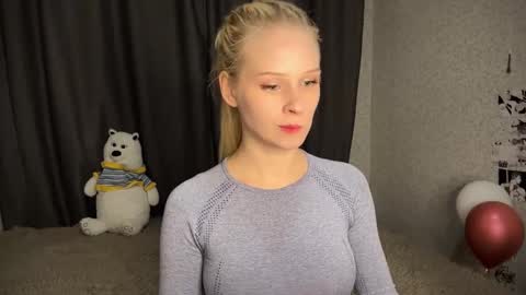 sweetie Lisa3 online show from December 23, 2024, 2:50 pm