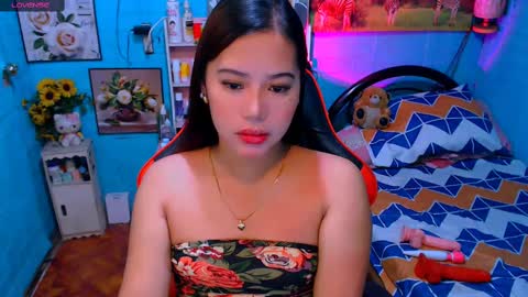 Nicole online show from March 8, 2025, 6:58 pm