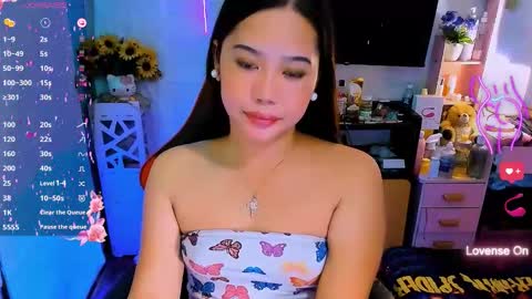 Nicole online show from November 12, 2025, 5:46 pm