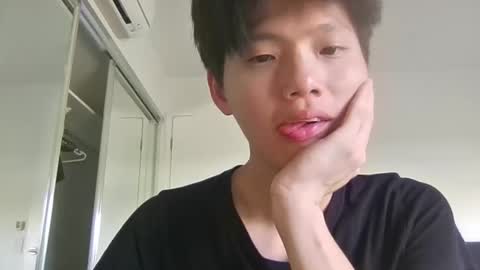 Snapshot of sweetiepuppy421 chatting on December 20, 2025, 3:02 am sweetiepuppy421 online show from December 20, 2025, 3:02 am