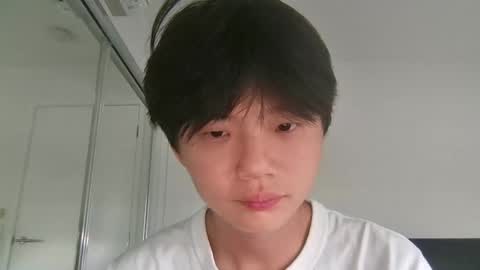 Snapshot of sweetiepuppy421 chatting on January 11, 2026, 7:24 am sweetiepuppy421 online show from January 11, 2026, 7:24 am