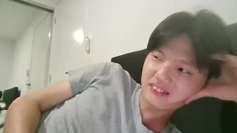 Snapshot of sweetiepuppy421 chatting on February 19, 2026, 1:51 pm sweetiepuppy421 online show from February 19, 2026, 1:51 pm