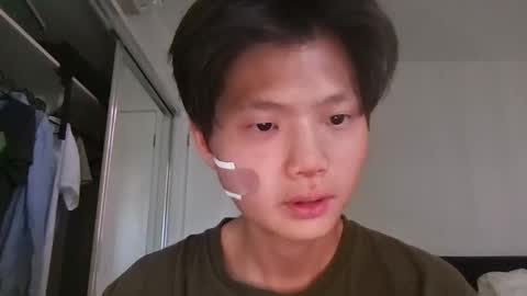 Snapshot of sweetiepuppy421 chatting on April 7, 2026, 1:28 am sweetiepuppy421 online show from April 7, 2026, 1:28 am